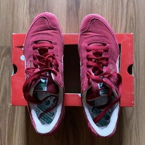 Puma Women’s Lab II 342687 Red and Pink Running Shoes Lace Up Low Top Size 9.5